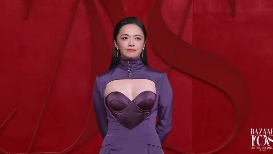 四肖香港四肖八码中特,打铁花表演朝人群打？当地回应,典故解疑_免费版V13.54